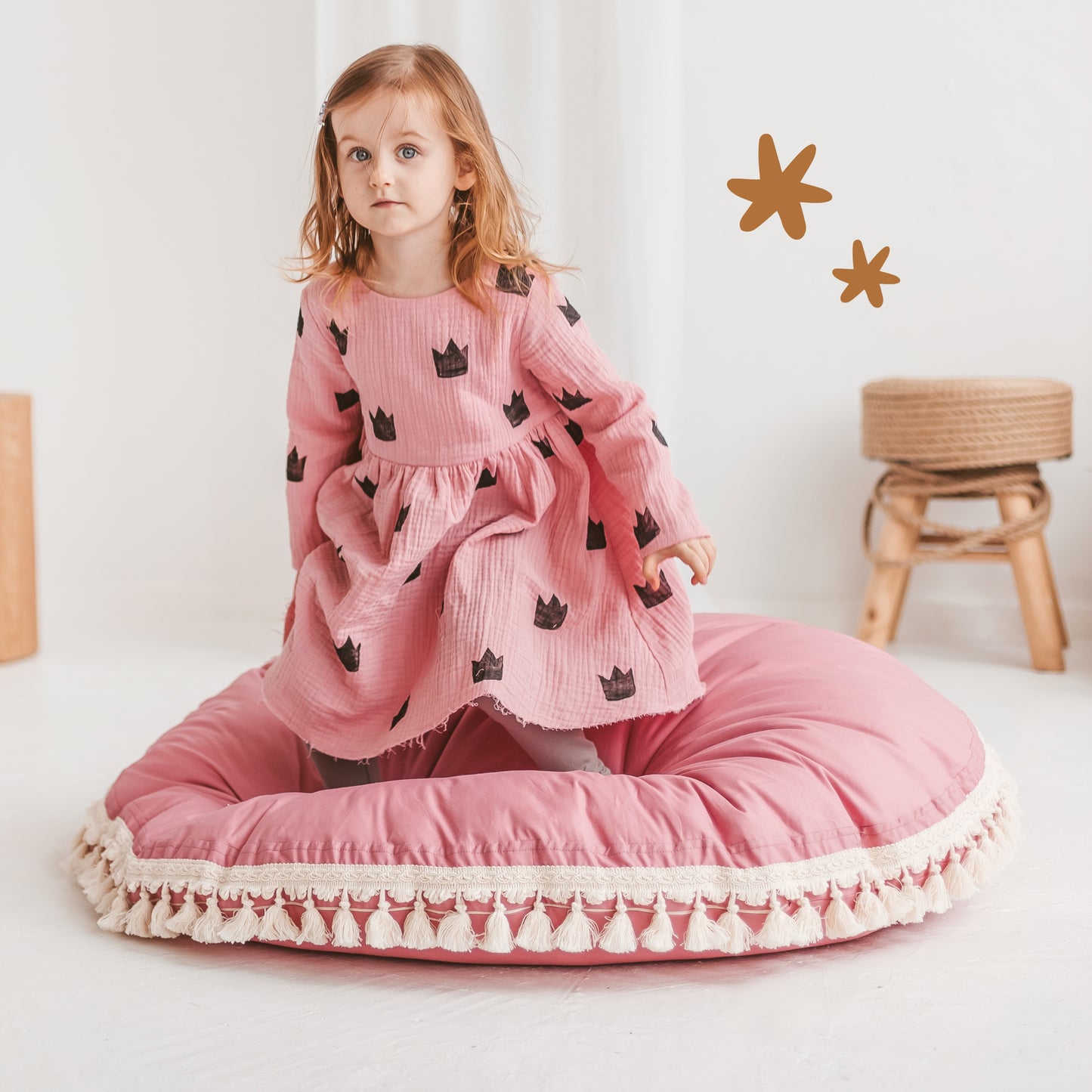 MINICAMP – Cuscino da pavimento grande con nappine colore rosa