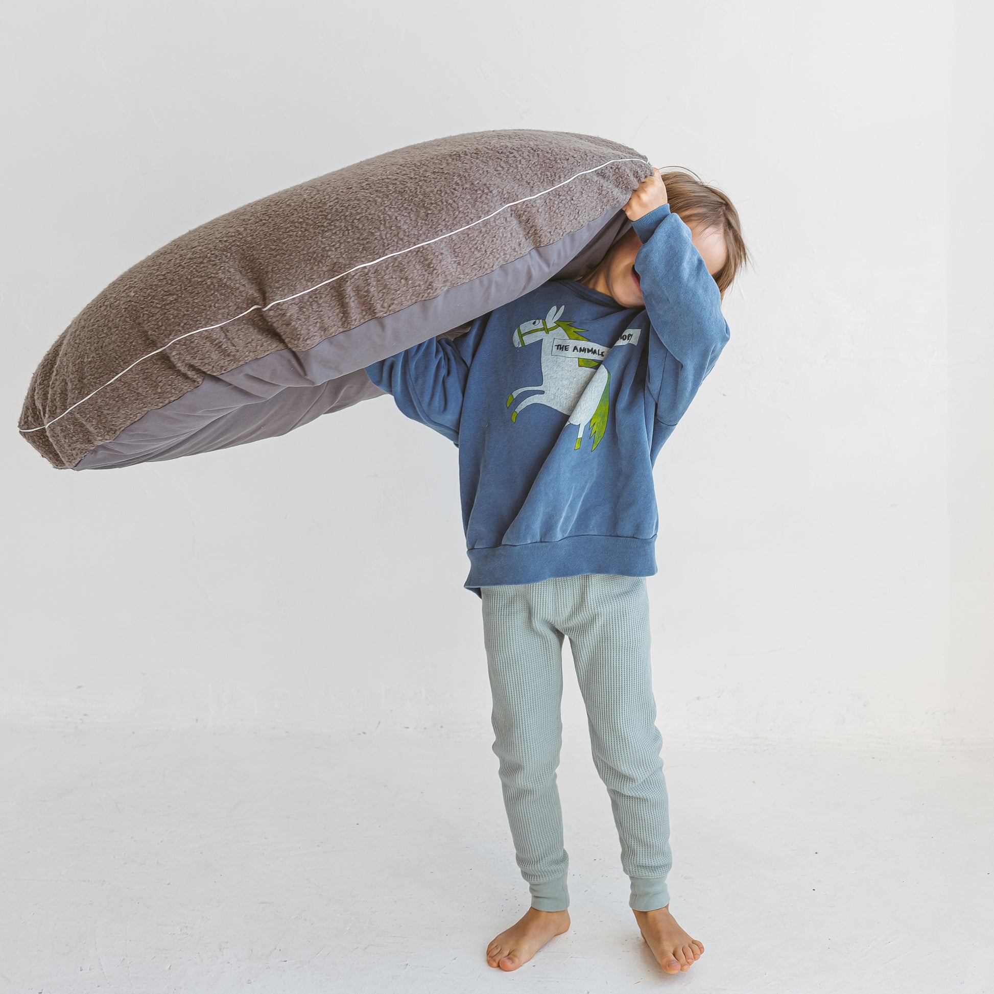 MINICAMP – Cuscino da Pavimento in Bouclé Grigio per Bambini