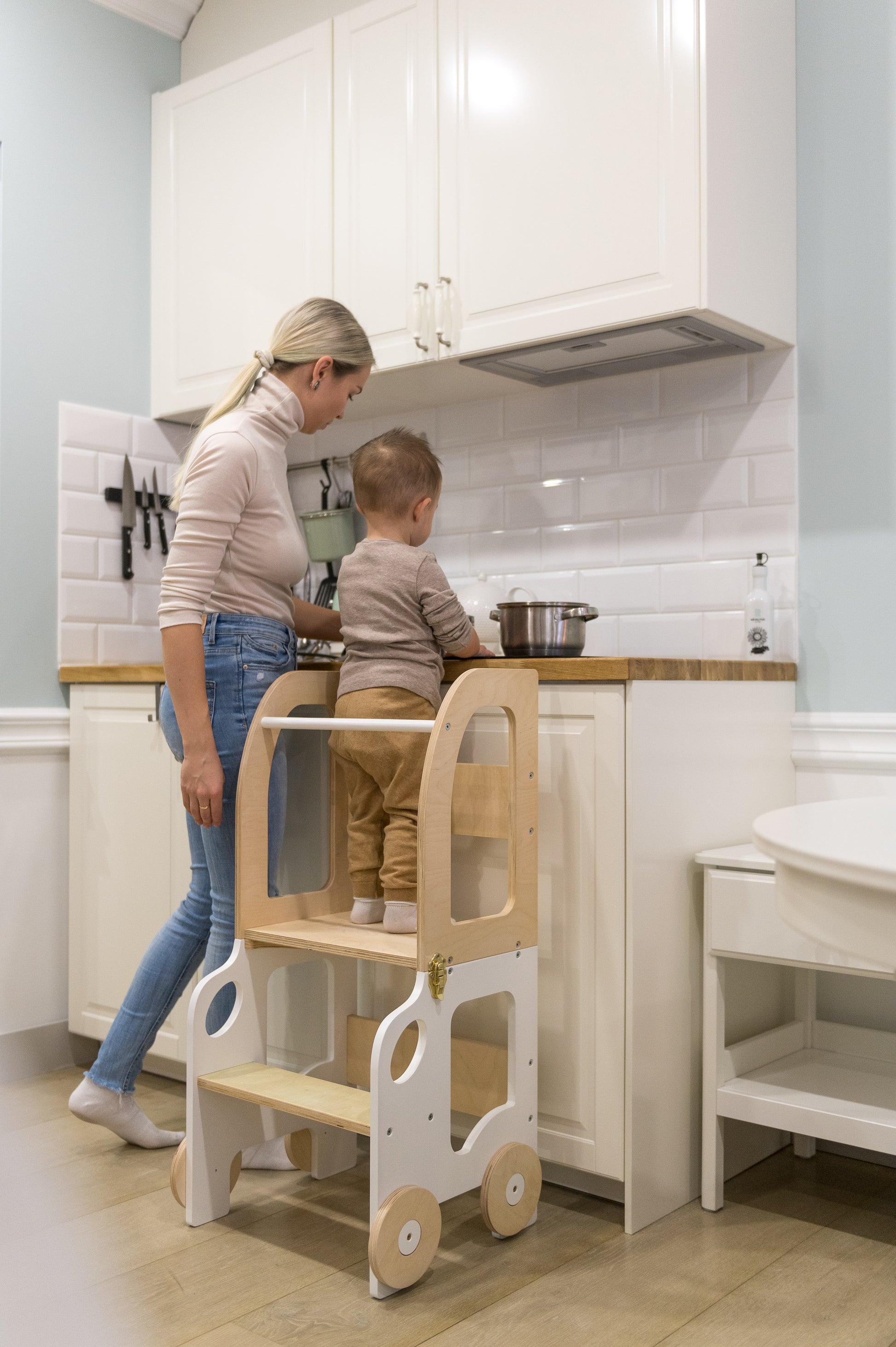 Sgabello Montessori multifunzionale Bianco e Legno Naturale - Torre di apprendimento trasformabile
