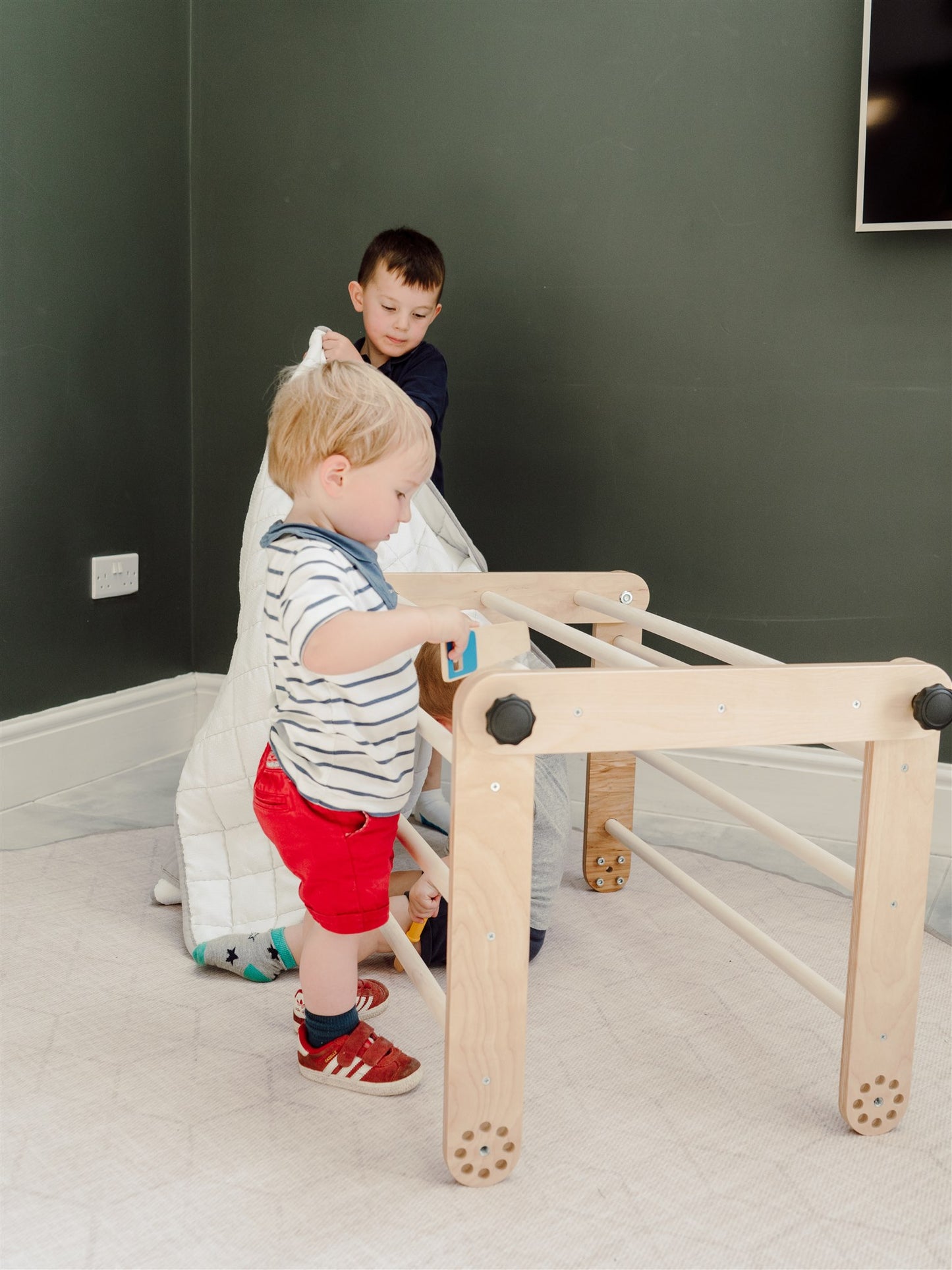 Triangolo Pikler a 3 Sezioni Legno Naturale - Struttura di Arrampicata Montessori