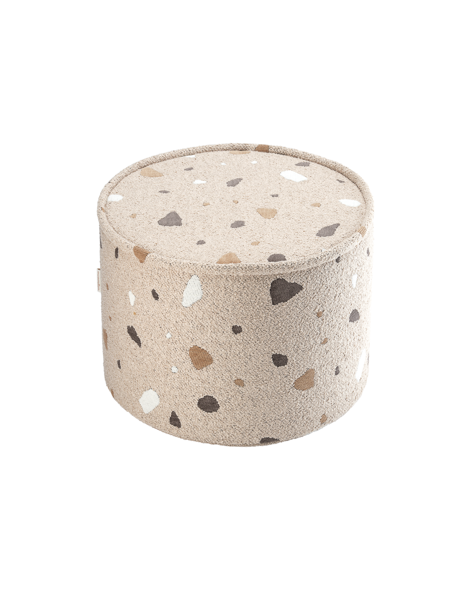 Terrazzo Sand Pouffe - Eleganza e Funzionalità per Ogni Spazio
