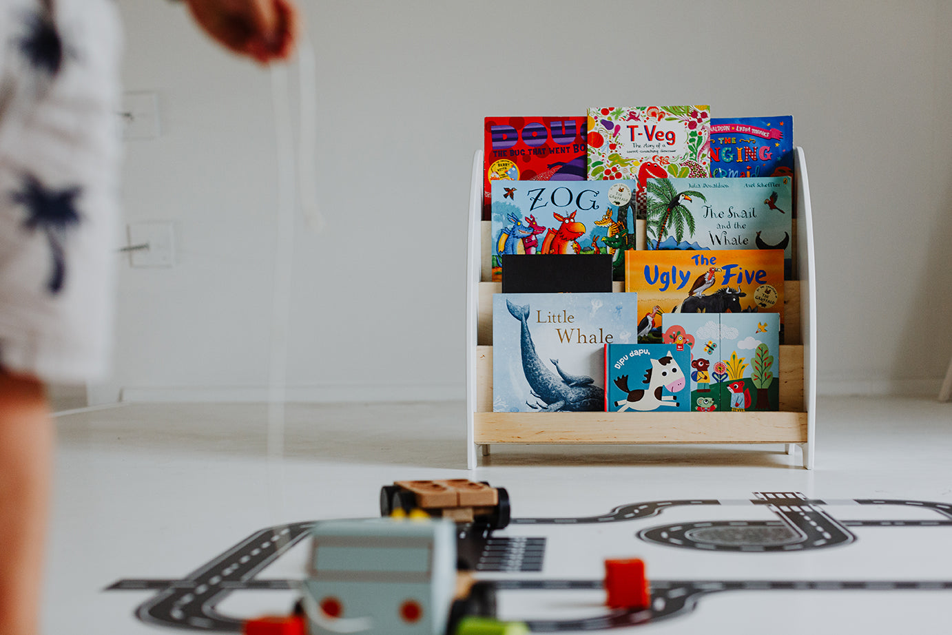 Scaffale Montessori per Libri - Bianco
