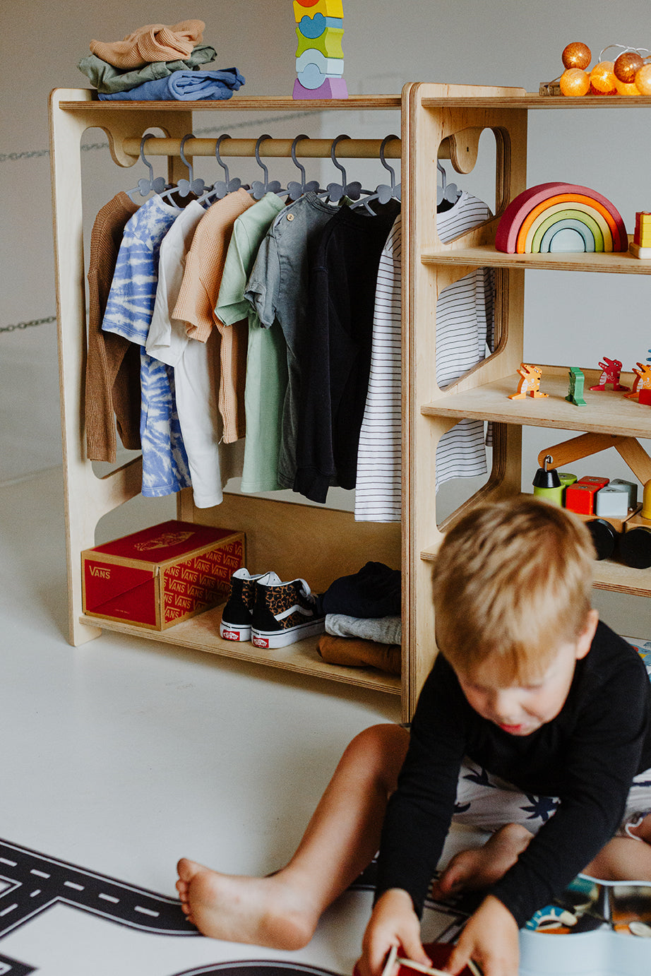 Appendiabiti Montessori per Bambini - Legno Naturale