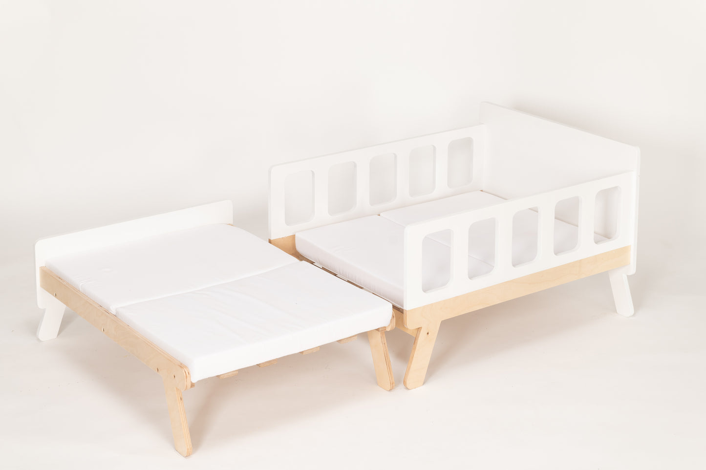 Letto Evolutivo con Materasso Incluso Bianco - Design Funzionale e Compatto