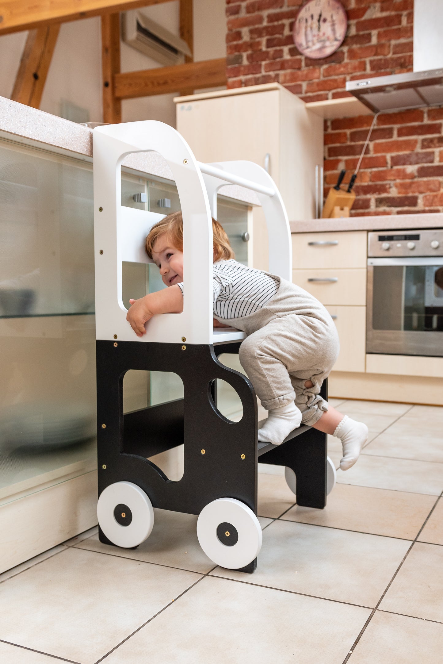 Sgabello Montessori multifunzionale Bianco e Nero - Torre di apprendimento trasformabile