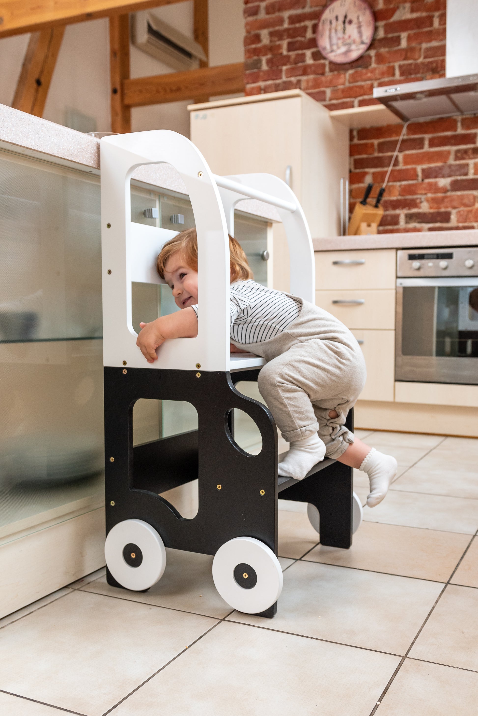 Sgabello Montessori multifunzionale Bianco e Nero - Torre di apprendimento trasformabile