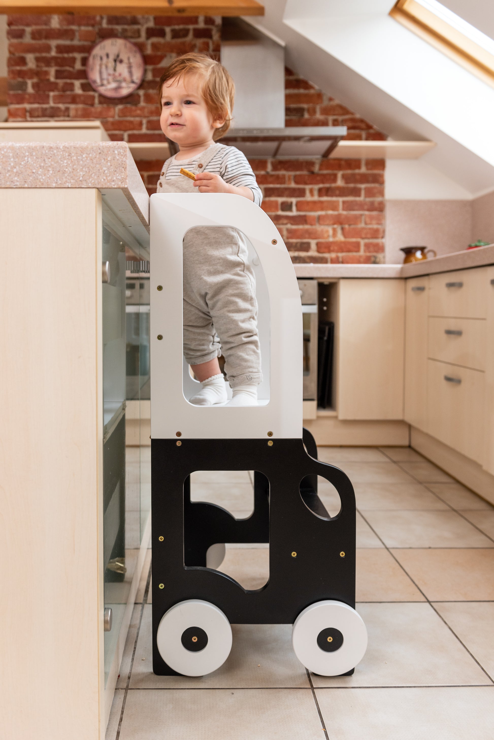 Sgabello Montessori multifunzionale Bianco e Nero - Torre di apprendimento trasformabile